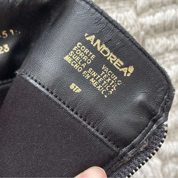 Andrea Boots Size 10 - Picture 8 of 10
